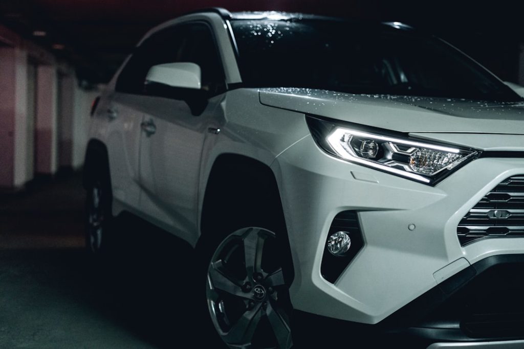 импорт Toyota RAV4
